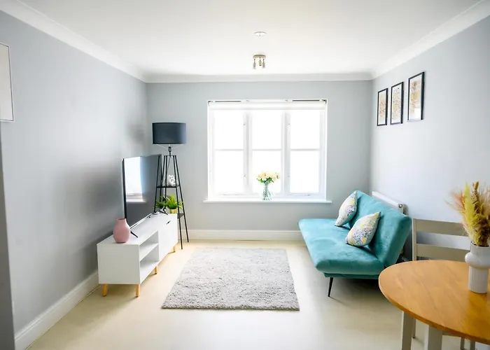 2 Bedroom 2 Bath Ensuite Apartment With Gated Parking