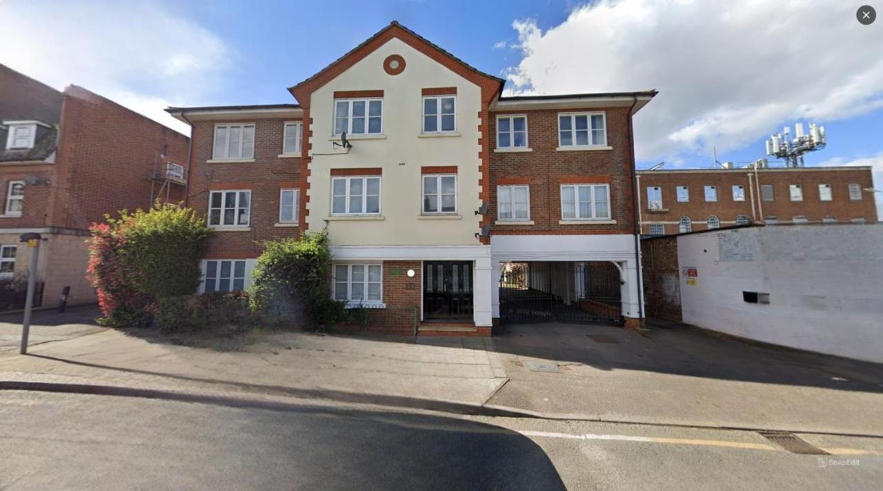 Apartment 2 Bedroom 2 Bath Ensuite With Gated Parking